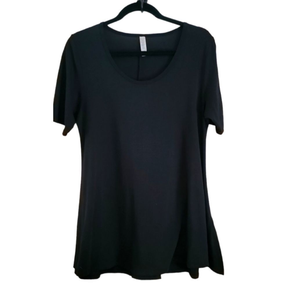 LuLaRoe Black Round Neckline Tunic Small NWOT